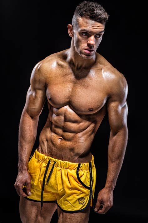 muscular male model|Free Muscular Male Model Photos .